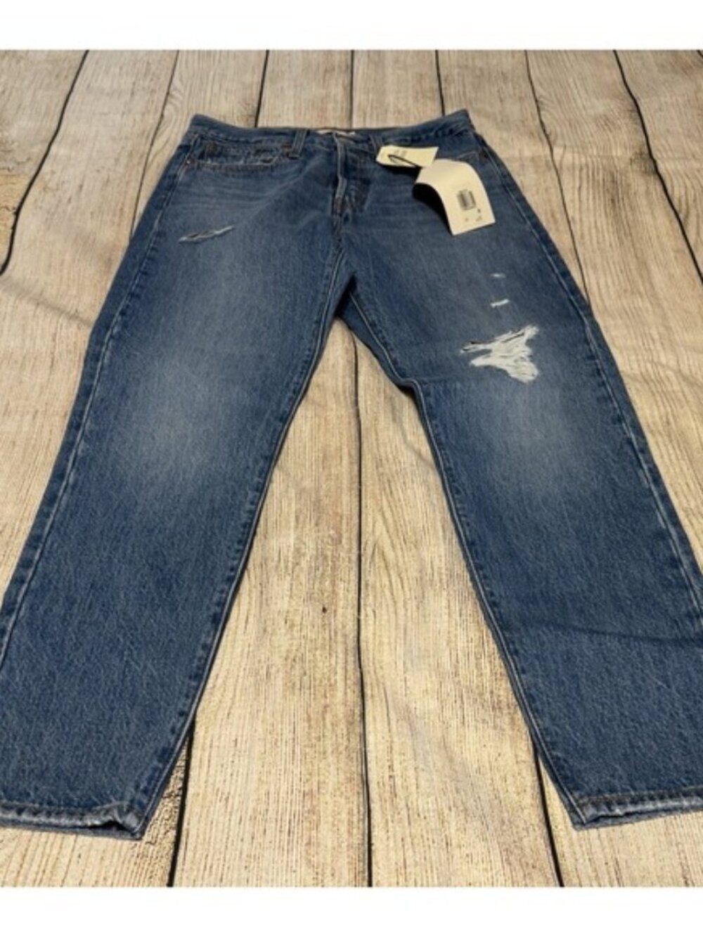 NWT Levi's Premium Wedgie Button Fly Distressed Jeans New with Tags Sz 26